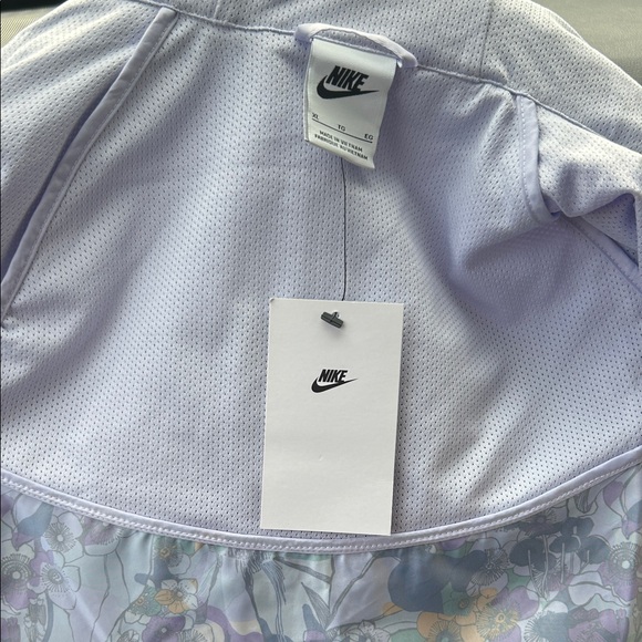 Nike Multicolor Floral Jacket - Picture 4 of 4